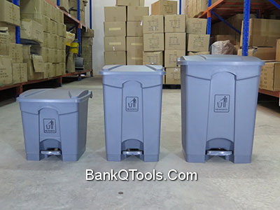 ถังขยะพลาสติก ทรงสี่เหลี่ยมสีเทา มีเท้าเหยียบ C-6009-8