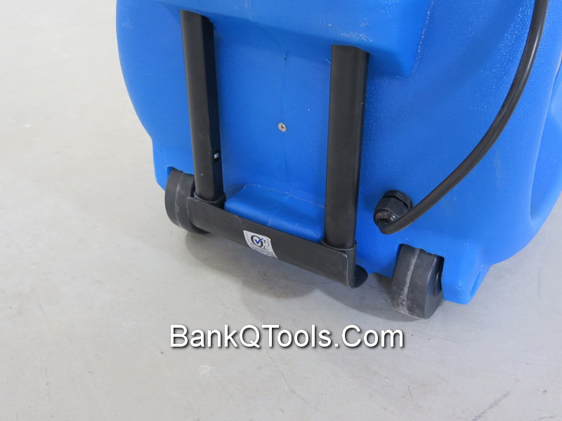 เครื่องเป่าลมพื้น Clenatic C8008