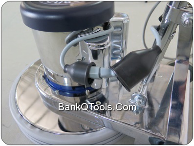 เครื่องขัดพื้นและปั่นเงาพื้น พร้อมถังซักพรม ขนาด 18 นิ้ว Cleanatic รุ่น C-8024T 