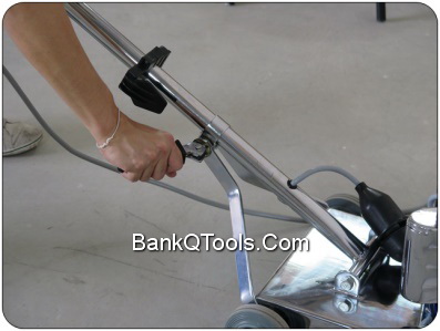 เครื่องขัดพื้นและปั่นเงาพื้น พร้อมถังซักพรม ขนาด 18 นิ้ว Cleanatic รุ่น C-8024T 